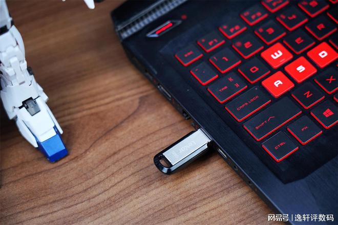 性能出色，售價(jià)親民 Lexar M400 高速閃存盤(pán)，辦公設(shè)備及消耗品的明智選擇